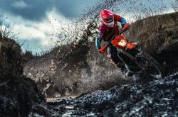 开云体育-步行者逆转雷霆，约基奇防守端锁死对手，团队韧性与个体智慧的交响