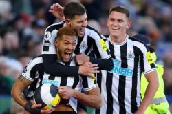 开云体育官方网站-关于纽卡斯尔联首发大获全胜，晋级步步紧逼的信息