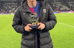 开云体育官方网站-莱万梅开二度，携拜仁晋级欧冠强