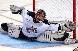 开云体育直播-布伦森全能风暴撕裂防线，爵士团队火力全面压制活塞