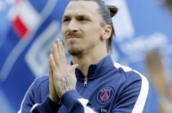 开云足球直播-伊布点燃赛场，阿根廷横扫波兰，一场定义唯一的足球盛宴