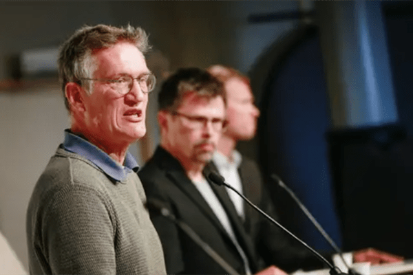 瑞典队客场失利,形势不容乐观 瑞典队客场失利,形势不容乐观