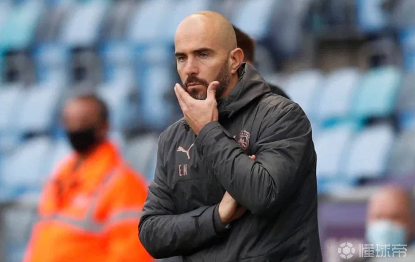 包含帕尔马队继续不败，稳坐积分榜前列的词条