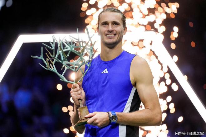 意大利网球队力克世界网球队,兹维列夫打破历史纪录 意大利网球队力克世界网球队,兹维列夫打破历史纪录