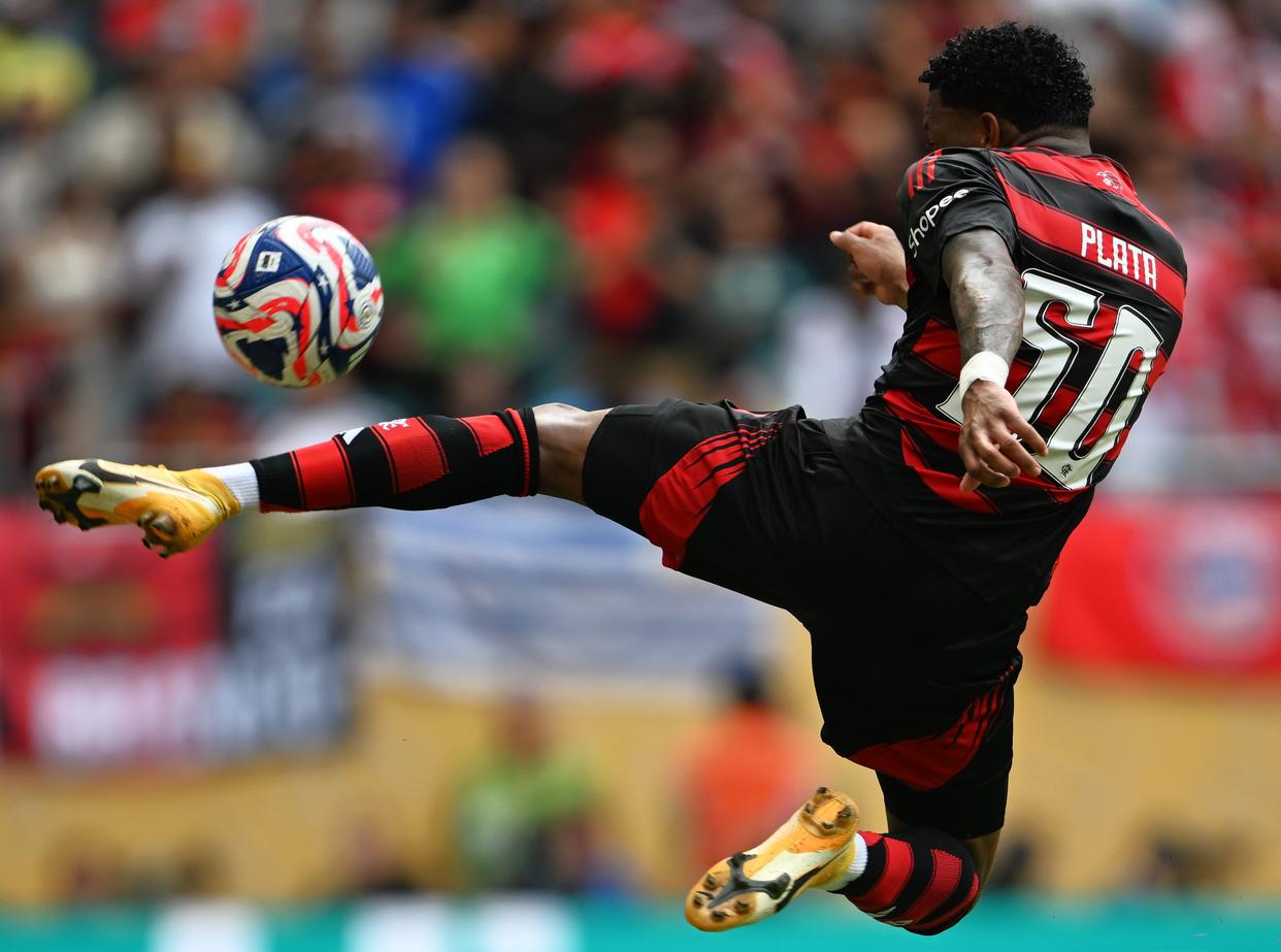 拜仁联赛积分高涨,逆袭杀入四强 拜仁联赛积分高涨,逆袭杀入四强