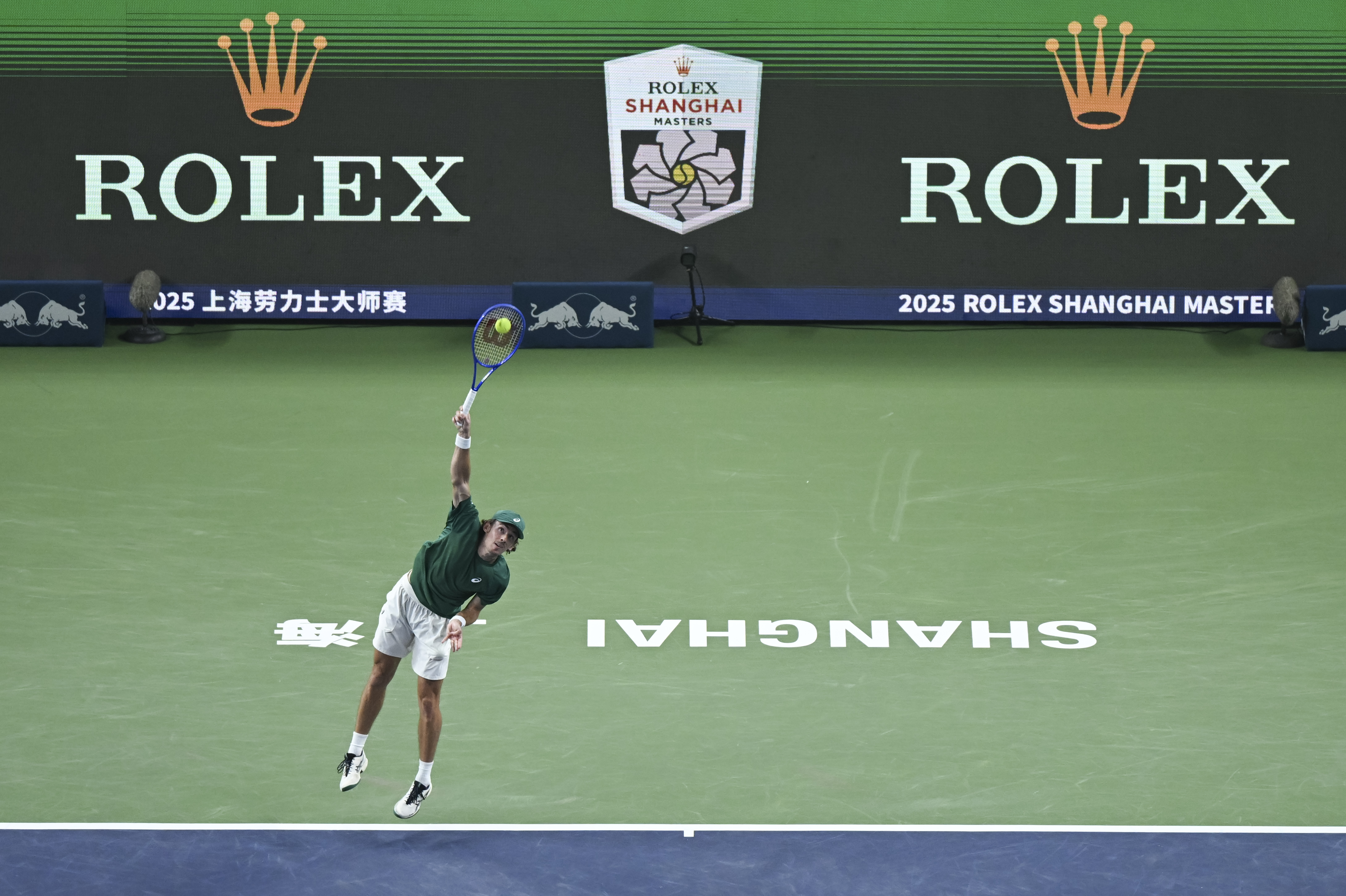 意大利网球队完胜法国网球队,梅德韦杰夫制霸全场的简单介绍 意大利网球队完胜法国网球队,梅德韦杰夫制霸全场的简单介绍