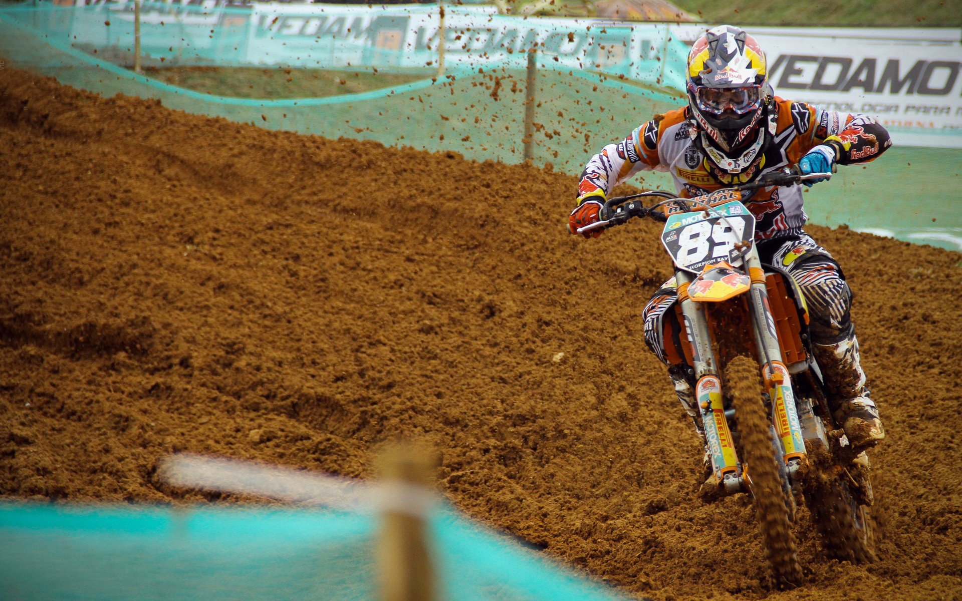 火力压制与钢铁防线，伊拉克式坚韧如何启示足球世界的战术革命