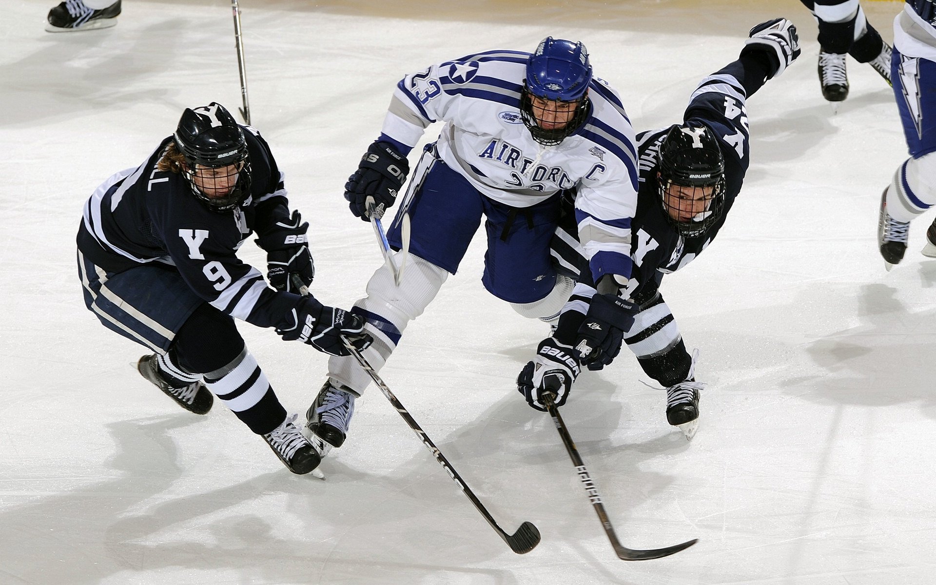 欧冠半决赛之夜，伊萨克关键战不手软