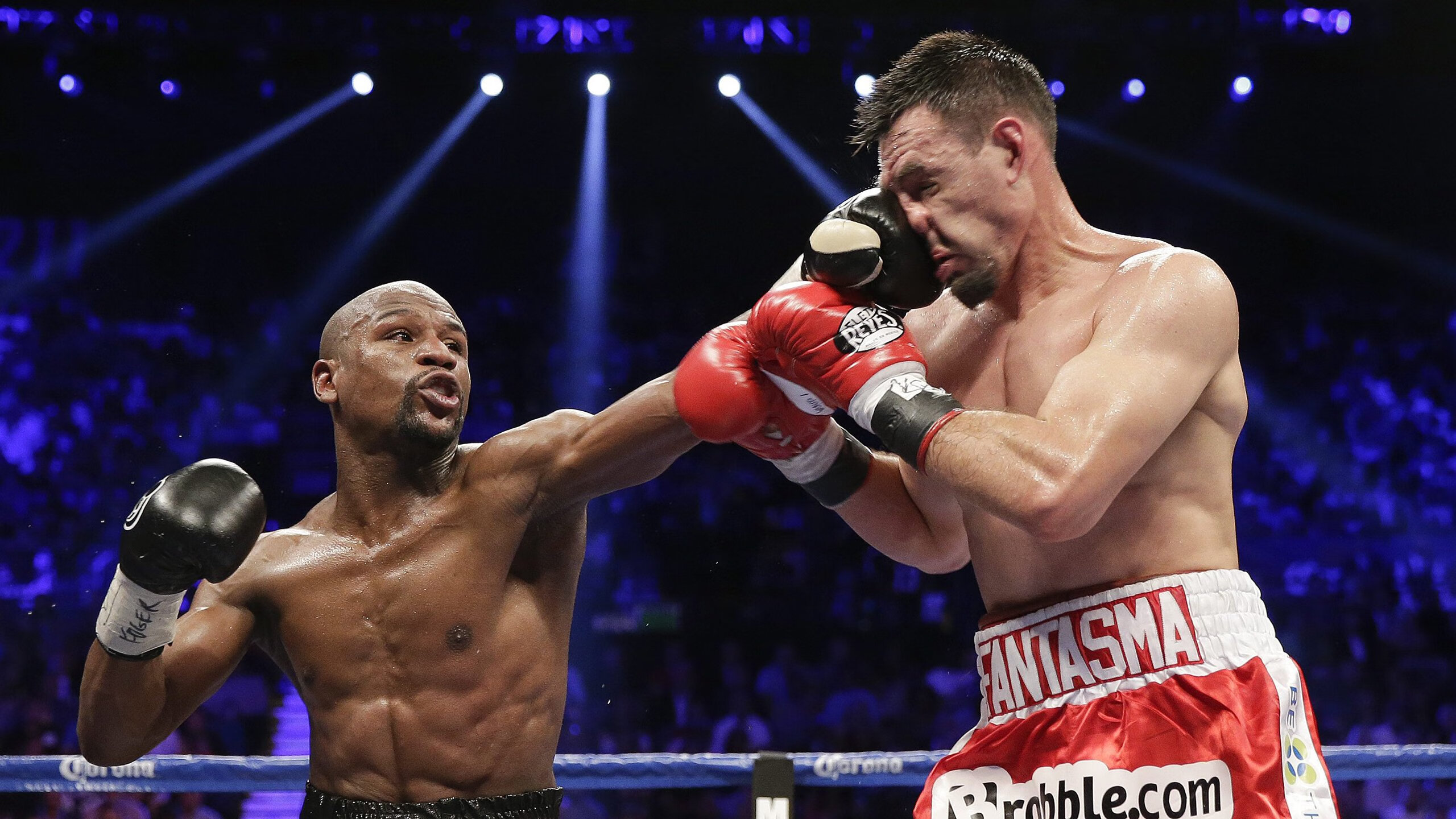 绿茵场外的绝杀，德甲争冠焦点战与中国男篮击败委内瑞拉的同频时刻